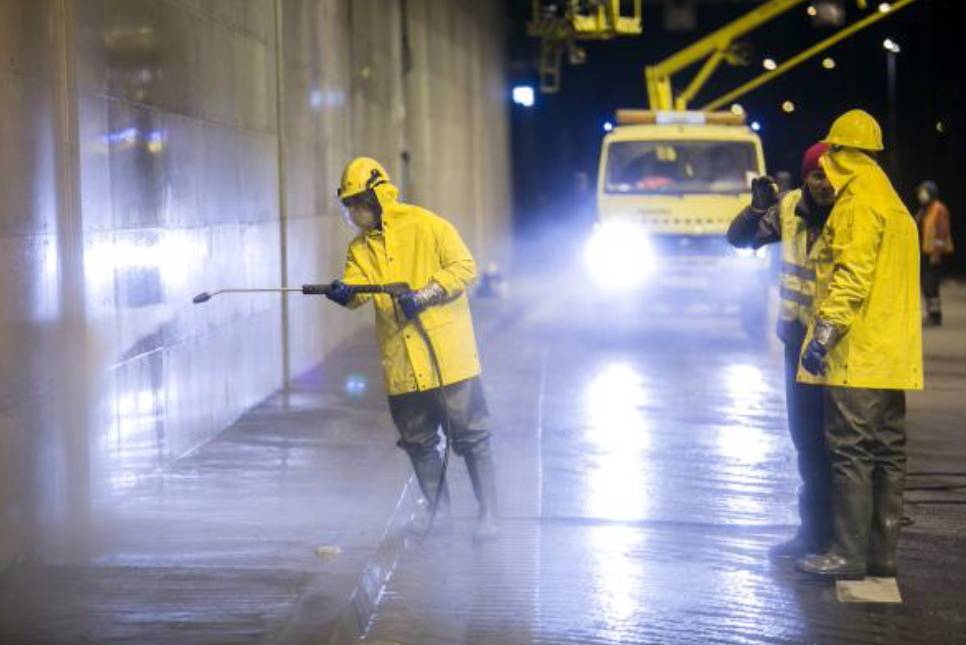 road-tunnel-fire-protection-cleaning